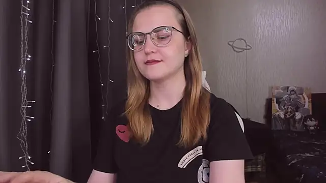 MissBrightShine's cam snapshot