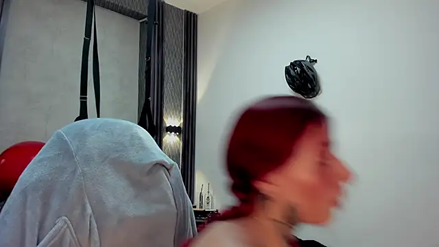 selene_red_'s cam snapshot