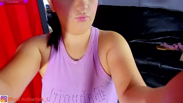 AnithaaYork's cam snapshot