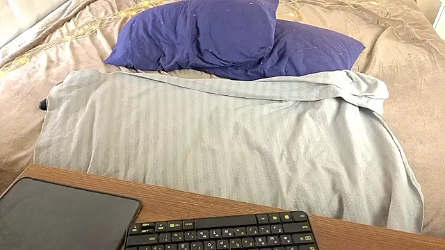 WhiteWingsDoll's cam snapshot