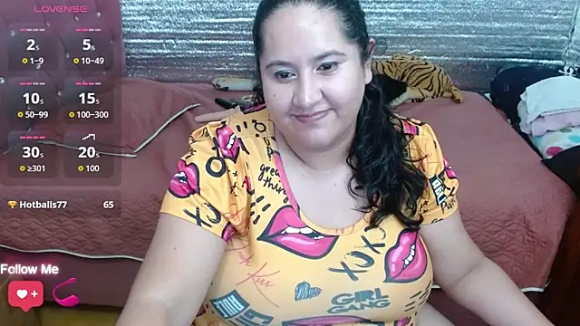 EMILY-NESSA's cam snapshot