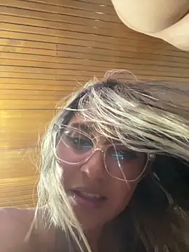 Isabella_Varella's cam snapshot