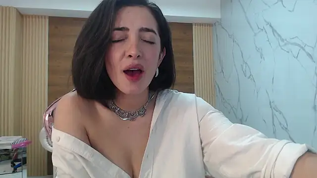 sara_lopez_s's cam snapshot