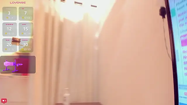 Sally_Azmani_'s cam snapshot