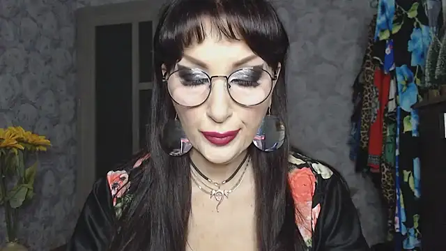 Aziza1's cam snapshot