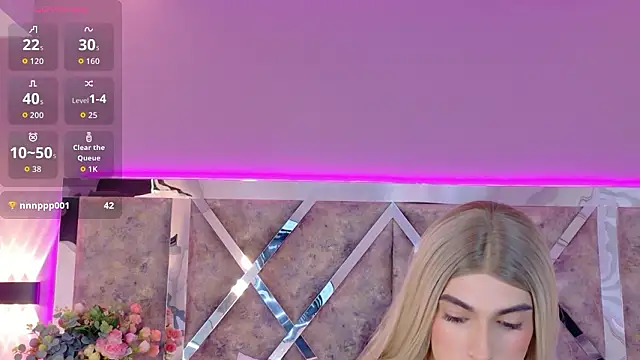 MaxiRogers live sex cam