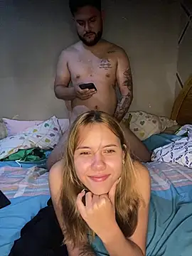 coupleyys live sex cam