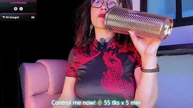 AngelinaBlanc_'s cam snapshot