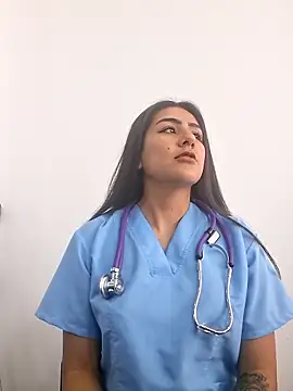 CAROLINE__07's cam snapshot