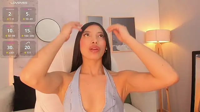 Tiffany_Low's cam snapshot