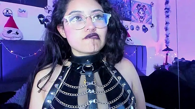 SabrinaV_'s cam snapshot