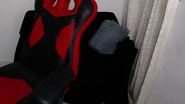 Caius_fox's cam snapshot