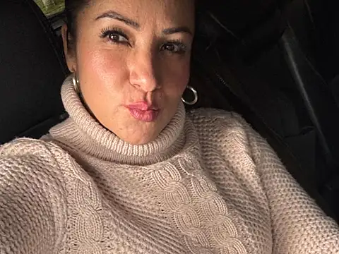 sasha_mystic1's cam snapshot