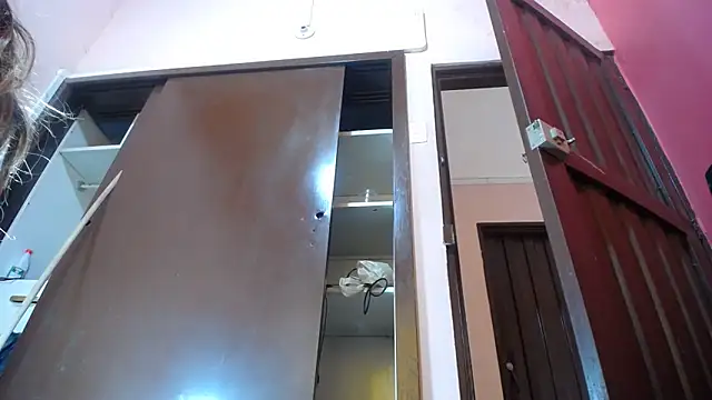 ScarleHot4ux's cam snapshot