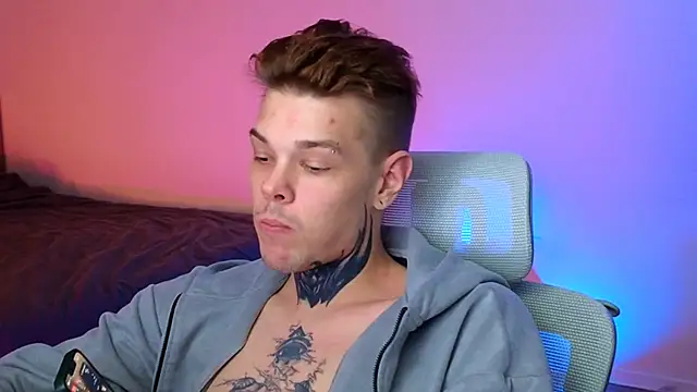 DENIS_HERE's cam snapshot