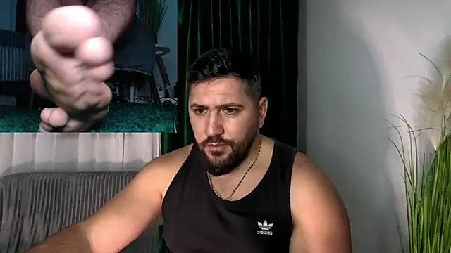 Gold_Alpha_Boy's cam snapshot