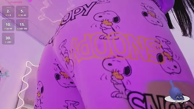 ZURY_TAY's cam snapshot