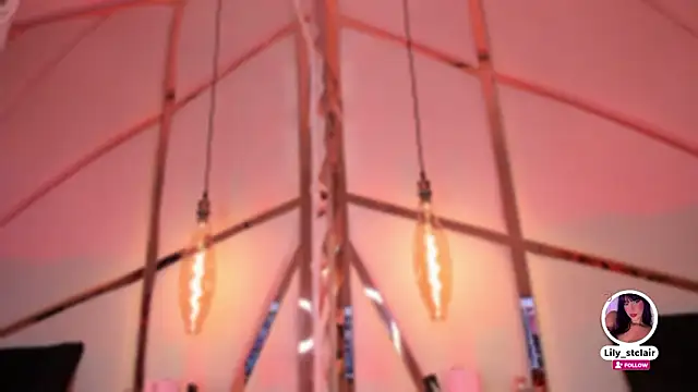 Lily_StClair's cam snapshot