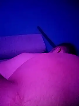 Attila98's cam snapshot