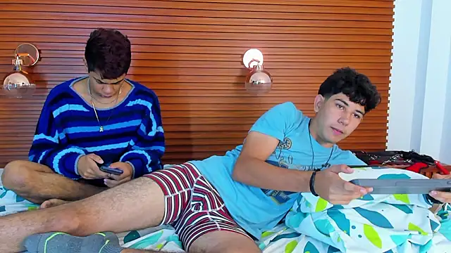 PeakkTwiins's cam snapshot