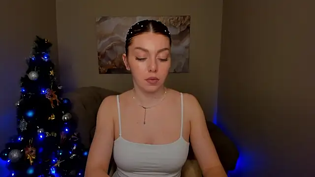 MollyMeltorr's cam snapshot