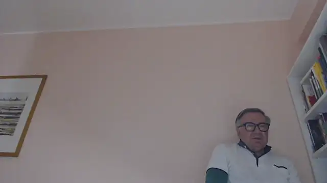 YOU6me's cam snapshot