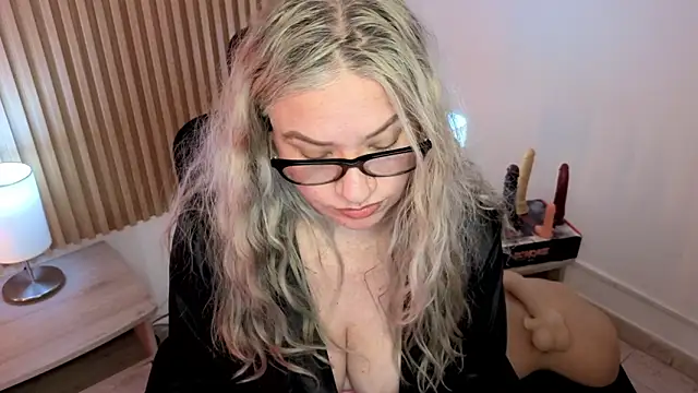 MarianL0ve's cam snapshot