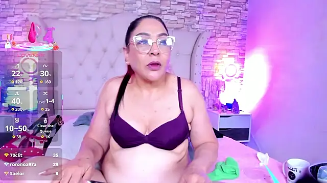 Gina_Myers live sex cam