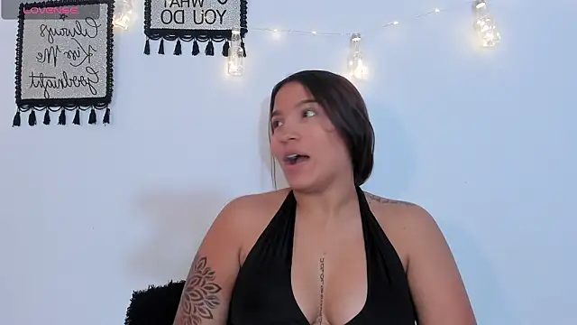 sara_os's cam snapshot