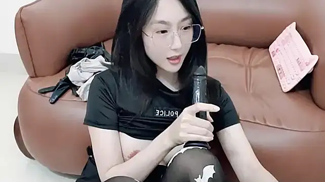 Hoa_Rosy22 live sex cam