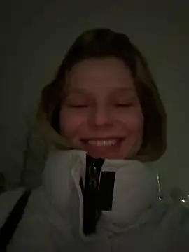 Wet___librarian's cam snapshot