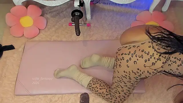 Sofia_fantasyy live sex cam
