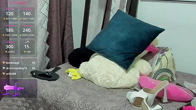 BrendaXiomy live sex cam