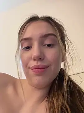 AliceSpark's cam snapshot