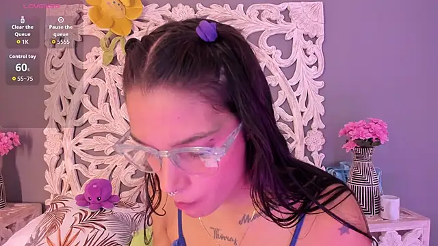 loraineblake's cam snapshot