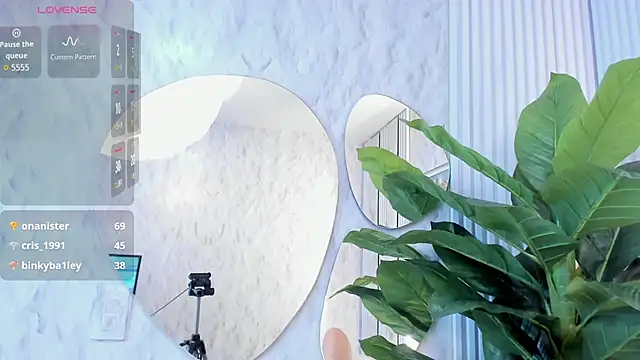 Sensual_Sophie_'s cam snapshot