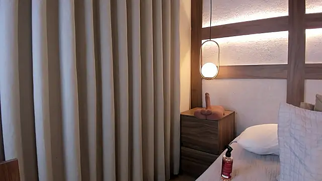 SarhaVega's cam snapshot