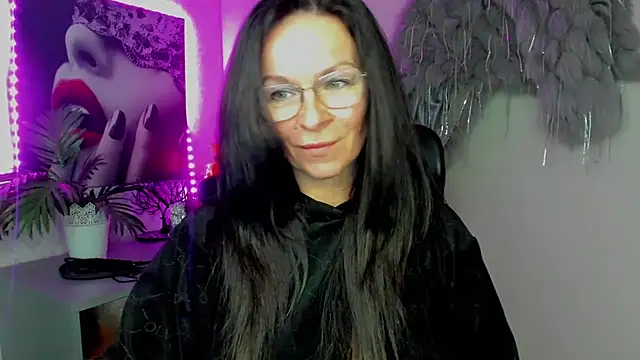 HelenLuxx's cam snapshot