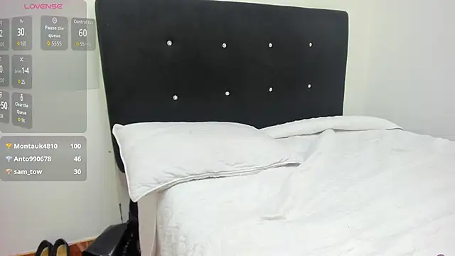 RoxanaBorns_'s cam snapshot