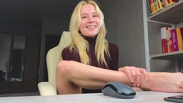 Marietta_Castro live sex cam