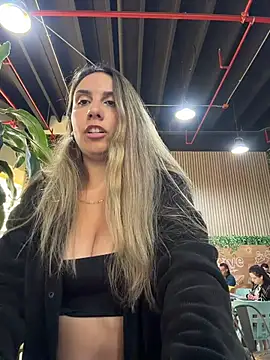 sarah_honey__ live sex cam