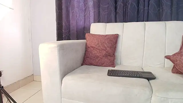 Baby_dirt's cam snapshot