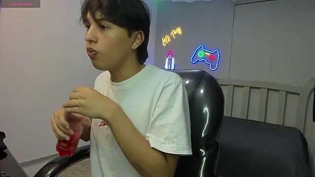 StiwenTwink's cam snapshot