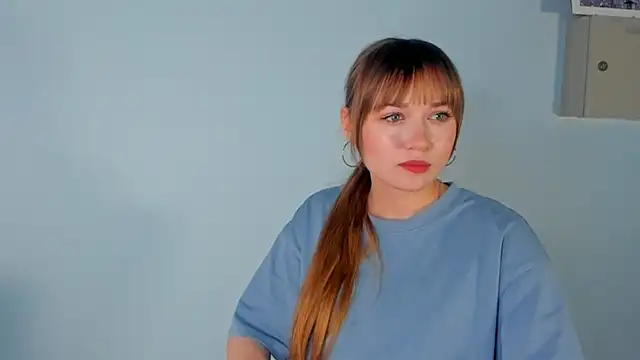 RegenaLinnen's cam snapshot