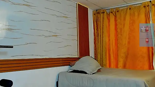 ChoreyTaiylor live sex cam