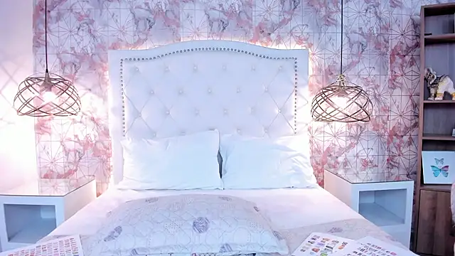 ScarletMore's cam snapshot