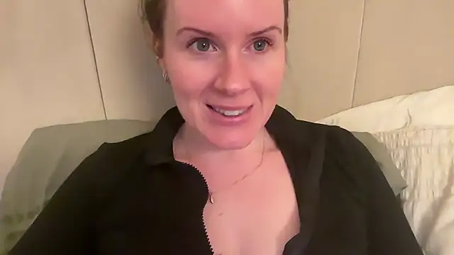 redheadrosie69's cam snapshot