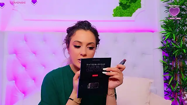 AriannaSins live sex cam