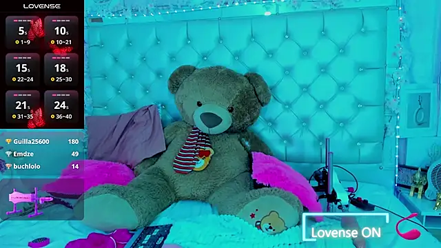 maddy02_02's cam snapshot