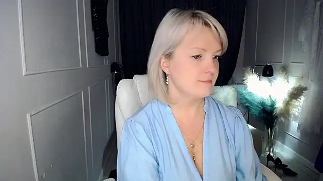 Juarnea live sex cam